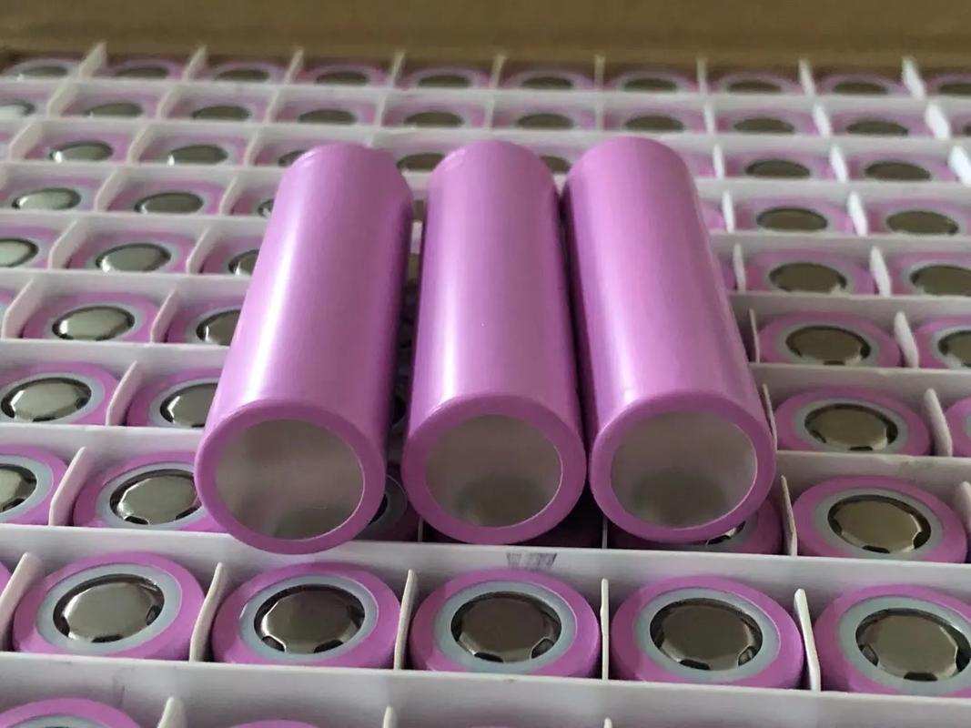 Cylindrical vs. Prismatic Cells: Applications, Benefits, and Comparisons
