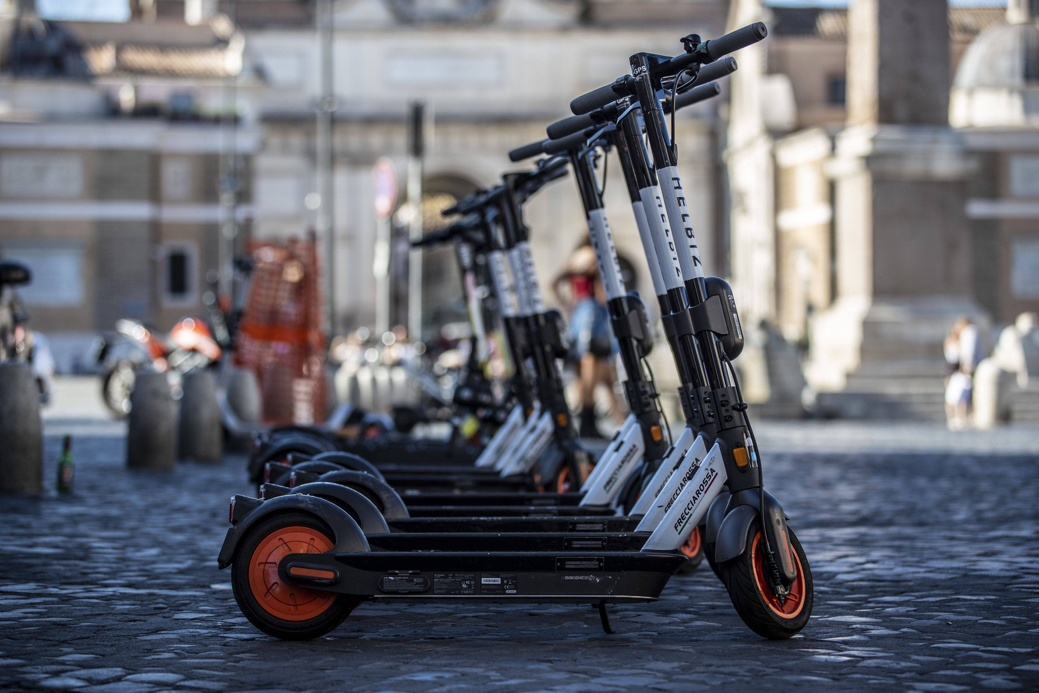 How to Choose the Best Battery for an Electric Scooter? 5 Essential Factors to Consider