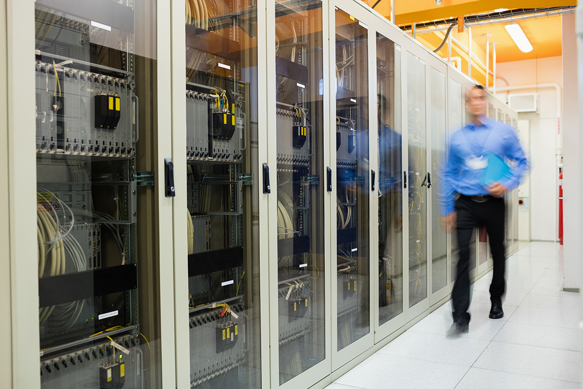 LiFePO4 Server Rack Battery: Empowering Data Centers with Reliable Backup
