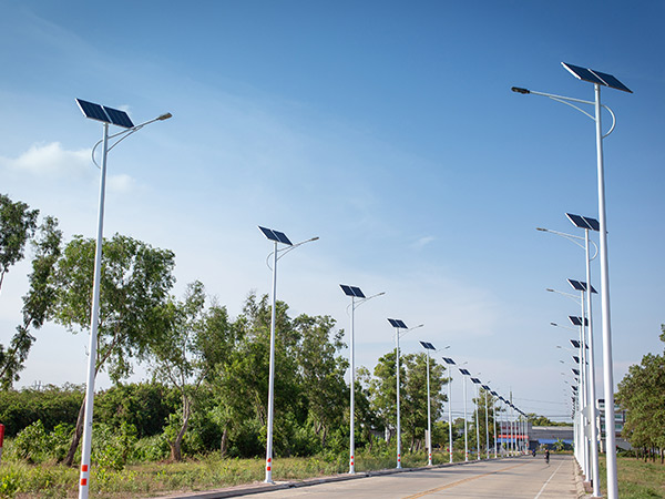 Solar powered street lamp battery solutions